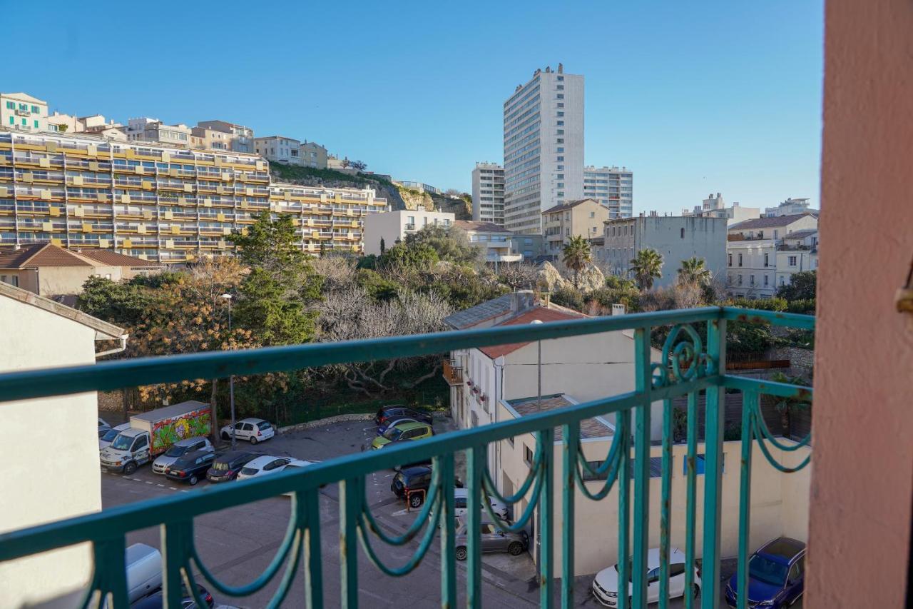 Hotel Peron Marseille Bagian luar foto